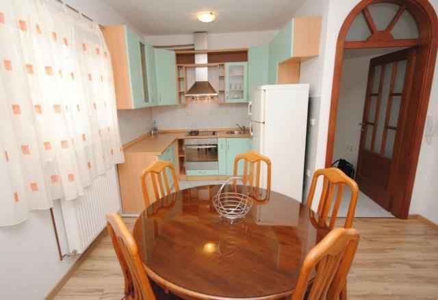 Villa Guliver Слатине Екстериор снимка